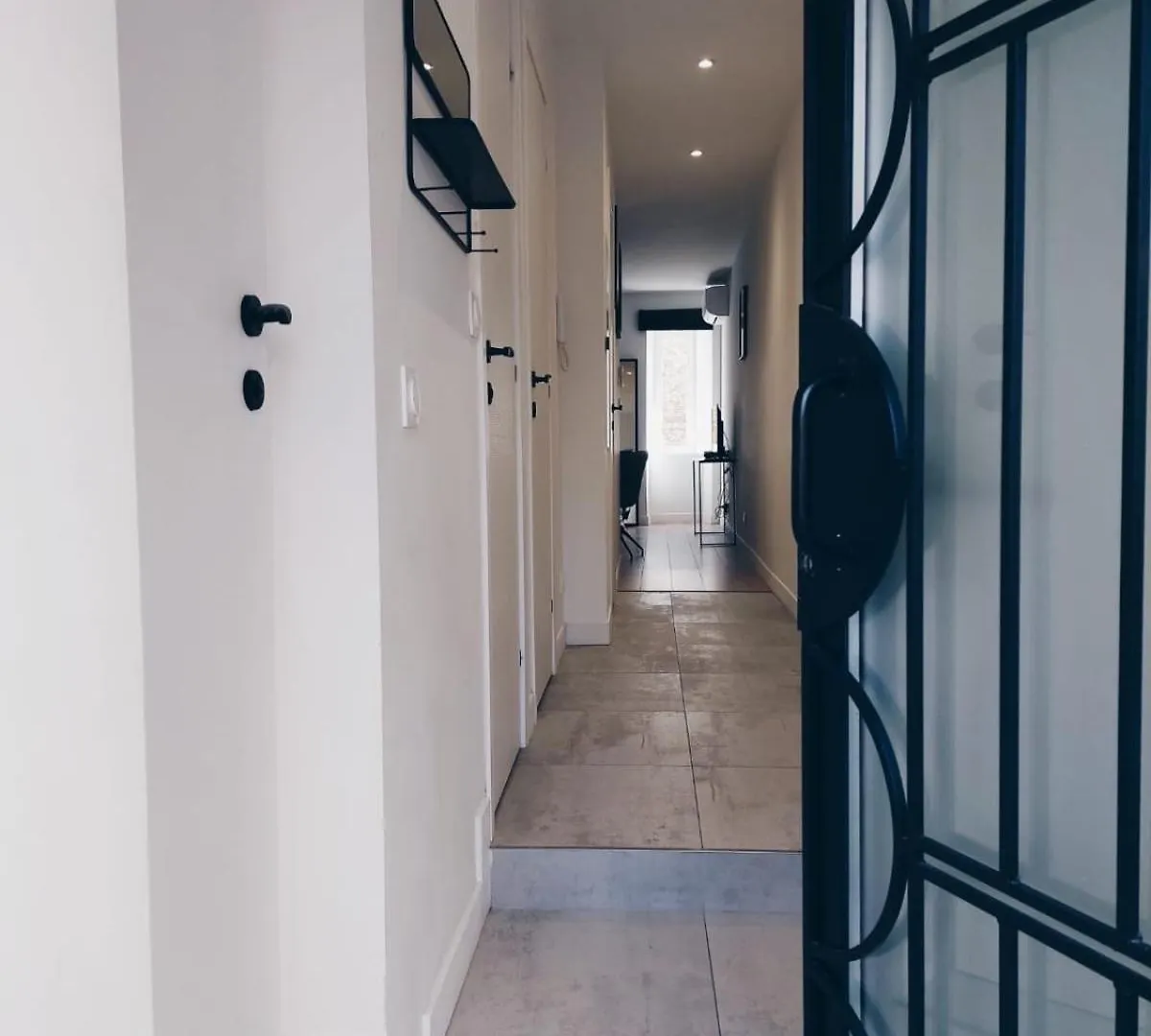 Appartement Cannes Centre Suquet Rez De Chaussee Entree Independante Apartment